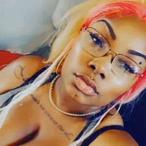 Meet your Posher, Vee